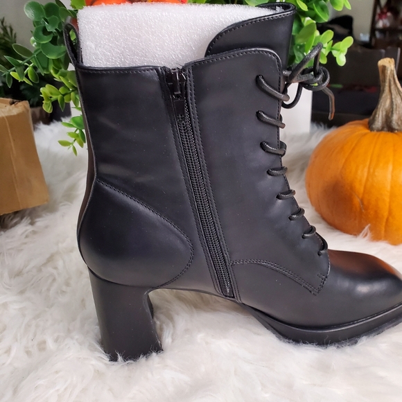 KALINDI ANKLE BOOTS WITH WIDE LACES SIZE 8.5 - Picture 3 of 6